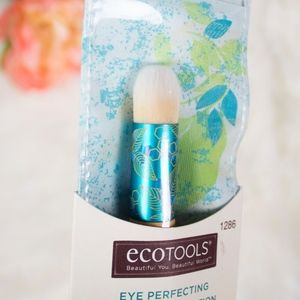 Eye perfecting makeup brush Eco Friendly